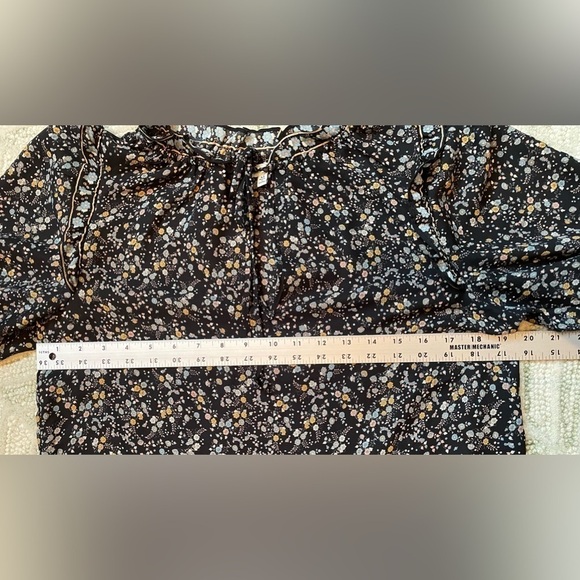 Max Studio Ditzy Floral Prairie Western Tiered Skirt RuffleNeck Shoulder Detail - Picture 11 of 12